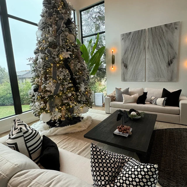 Best Throw Pillow Sizes for Living Rooms: A Simple Guide