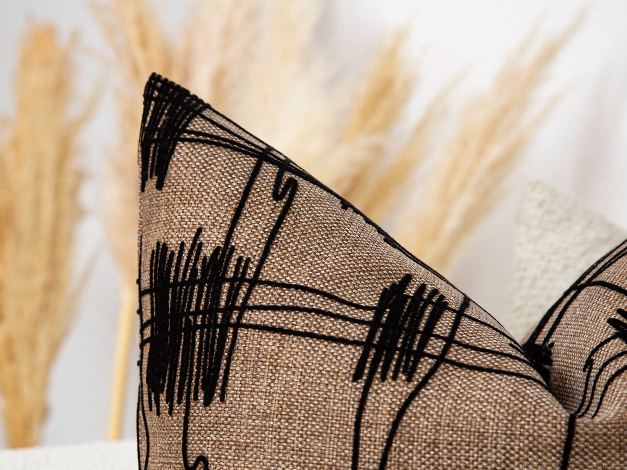 Abstract Black Lines Pillow Cover