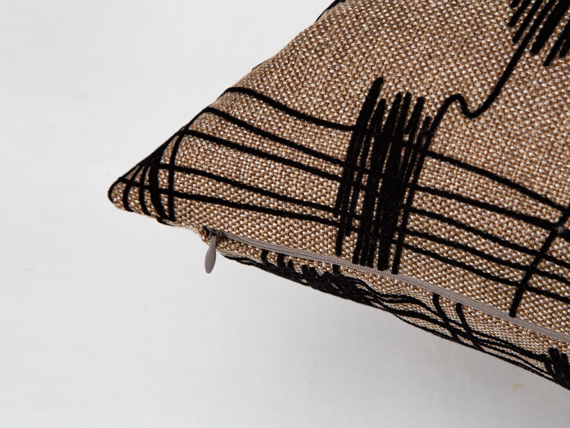 Abstract Black Lines Pillow Cover