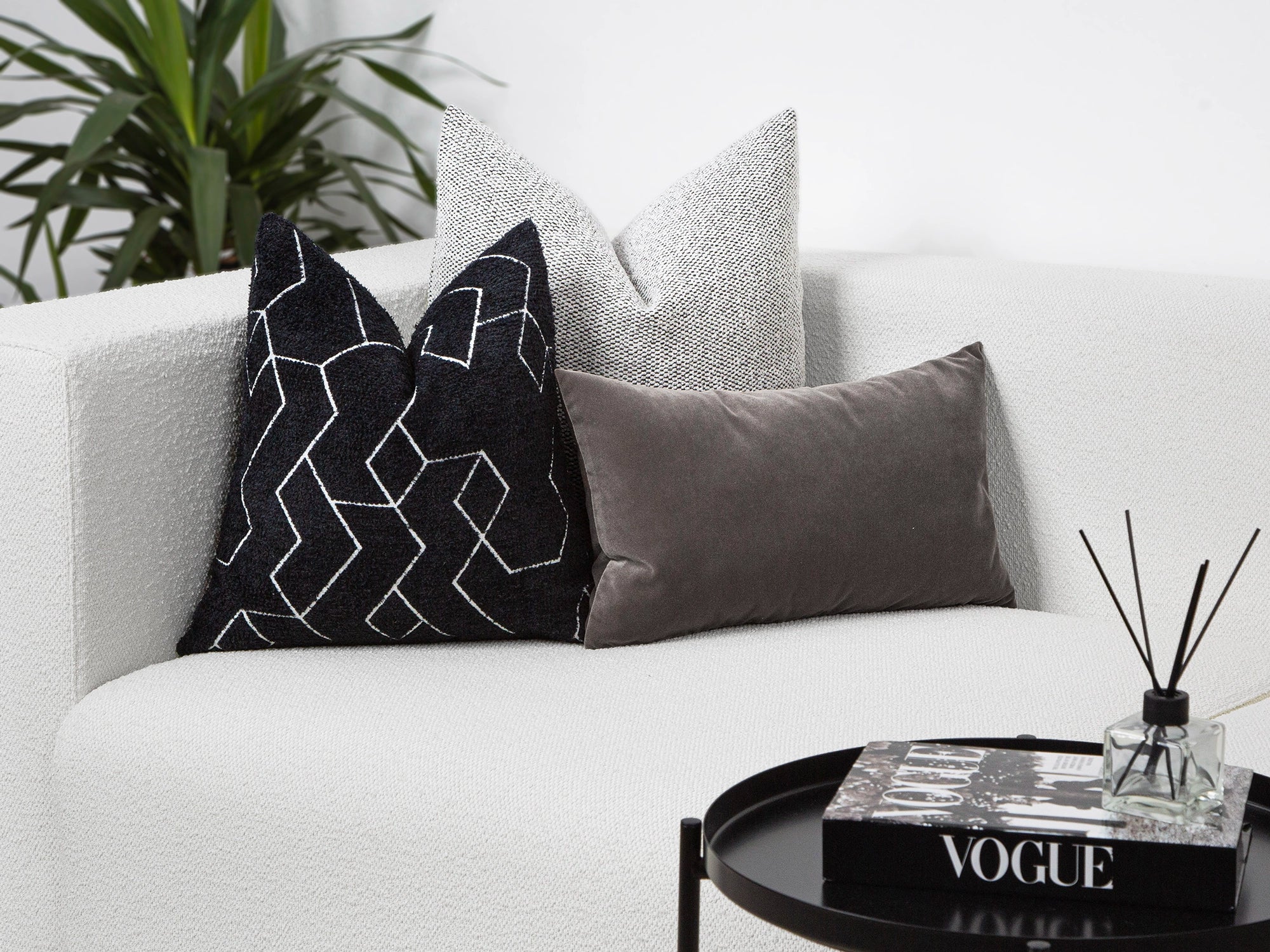 Black and White Geometric Pillow Cover