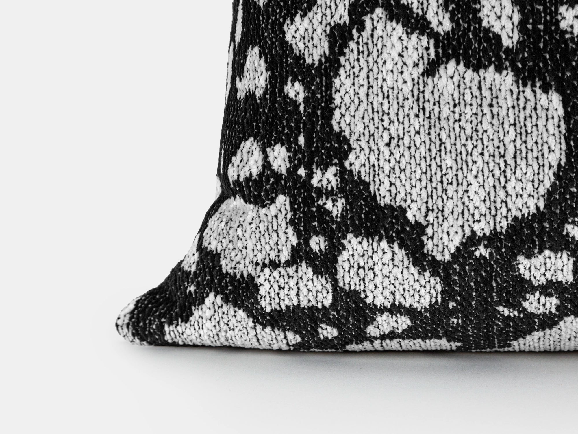 Black & White Abstract Leopard Pillow Cover