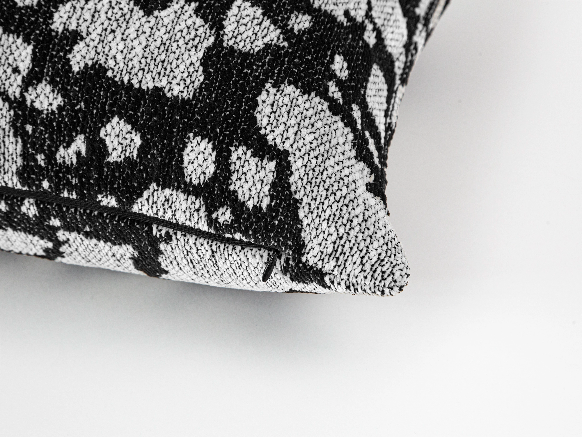 Black & White Abstract Leopard Pillow Cover