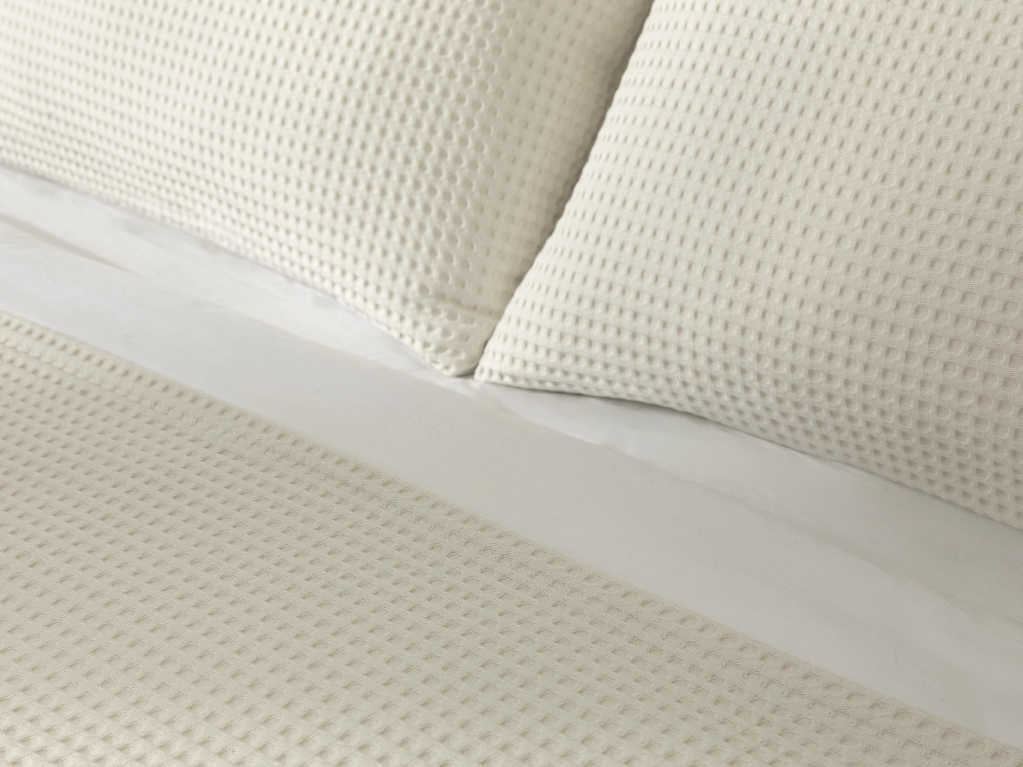 Ivory Waffle Bed Throw Set