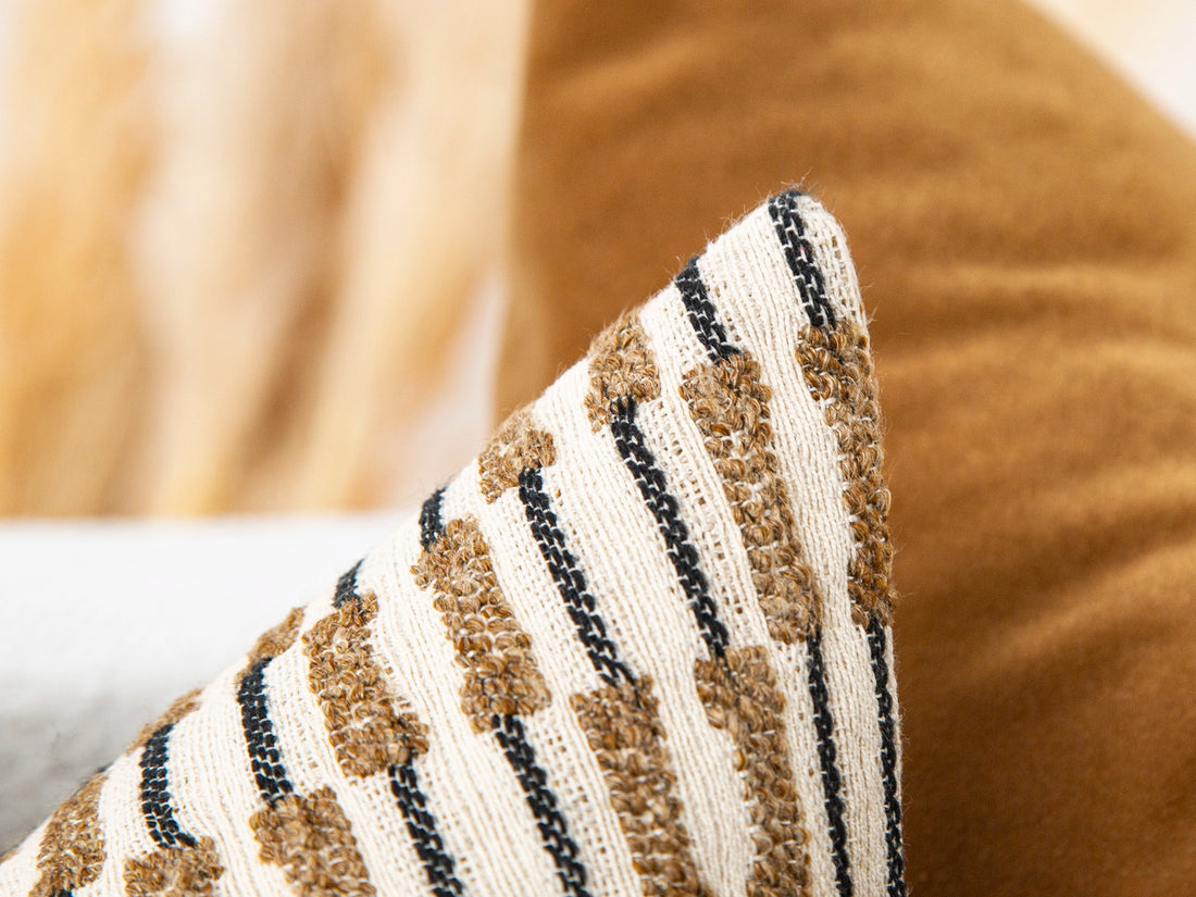 Neutral Dash Textured Pillow Cover